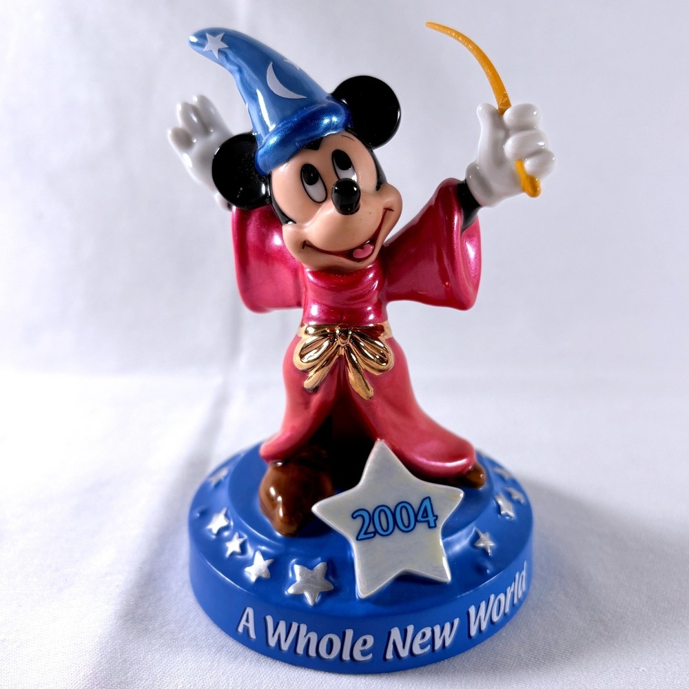 Vintage 2004 Disney Fantasia Sorcerer‎ Mickey Mouse Figurine A Whole New World